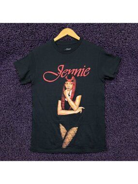 Jennie Ruby T-Shirt Size Small